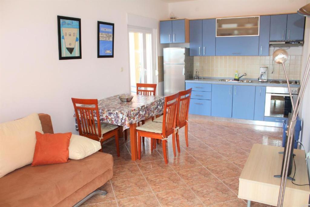 Apartment Visum Primošten Esterno foto