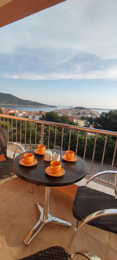 Apartment Visum Primošten Esterno foto